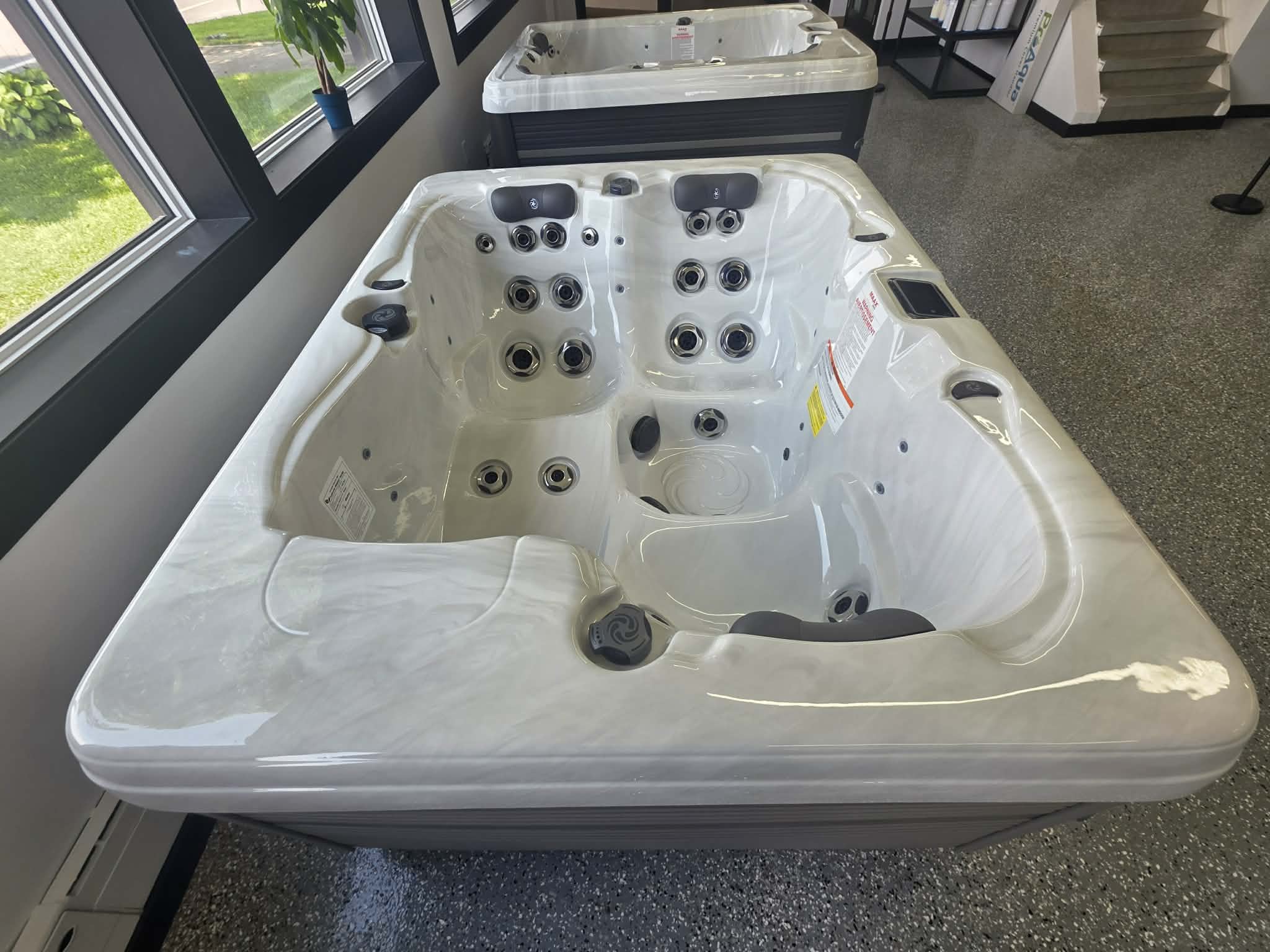 Spa MAAX American Whirlpool modèle 451 – Image 5