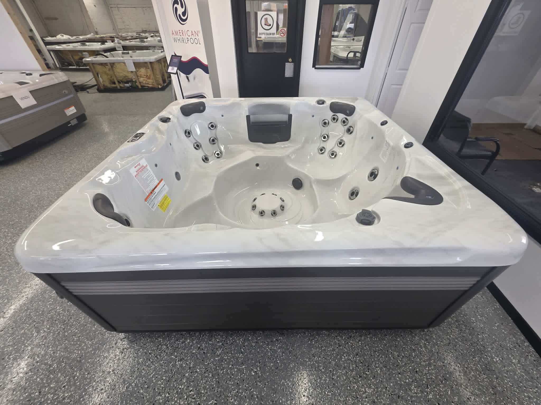 Spa MAAX American Whirlpool modèle 280 – Image 6