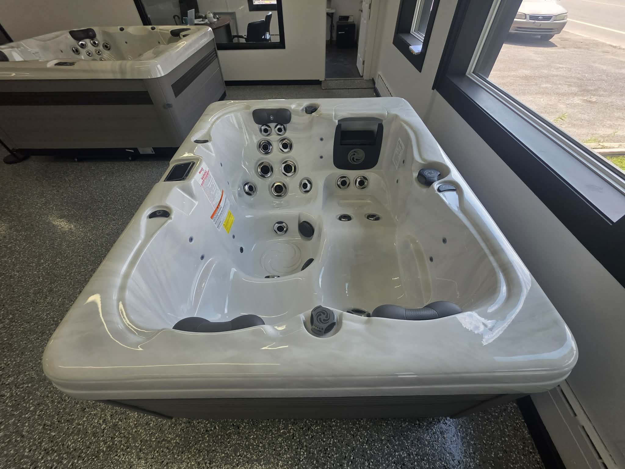 Spa MAAX American Whirlpool modèle 451 – Image 6