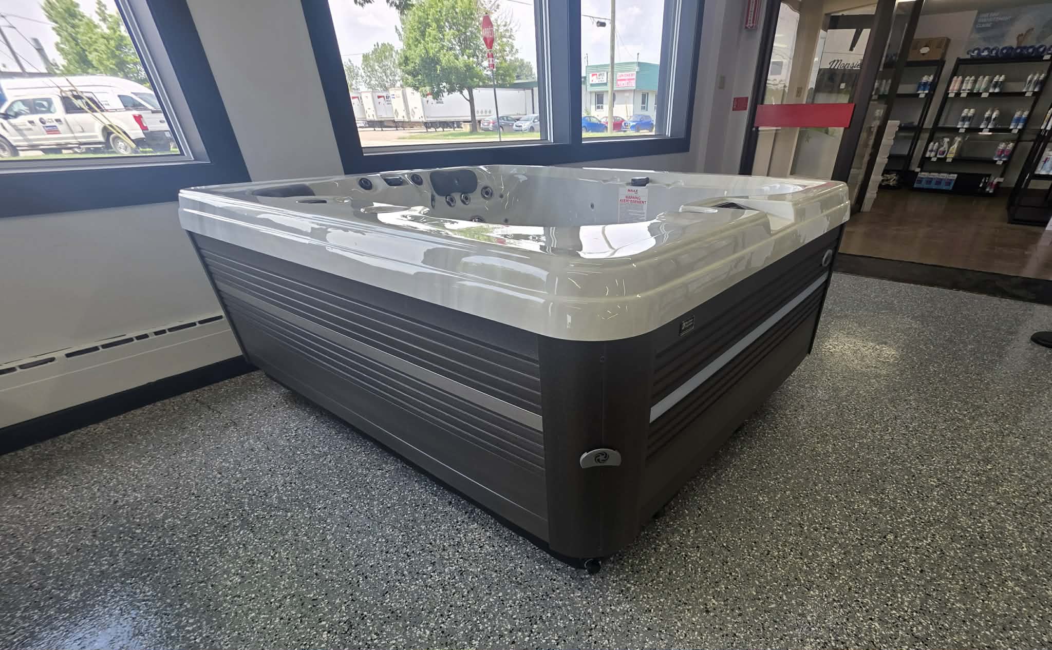 Spa MAAX American Whirlpool modèle 461 – Image 3
