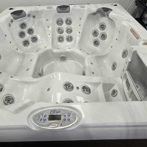 MAAX Élite spas 2013