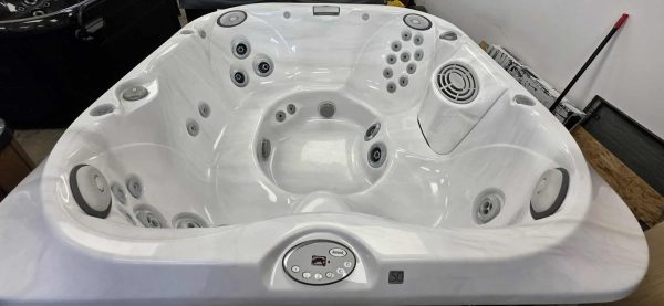 Jacuzzi J345 (2012)