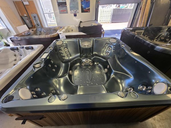 Jacuzzi modèle J280 (2011) – Image 2