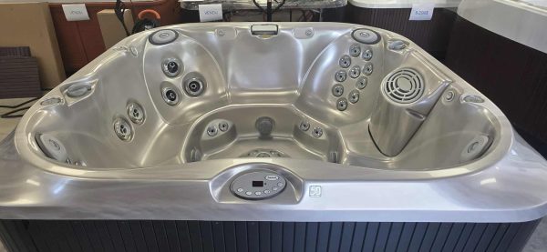 Spa Jacuzzi J-345 reconditionné (2013)