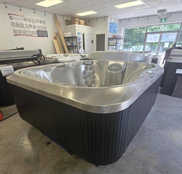 Spa Jacuzzi J-345 reconditionné (2013) – Image 3