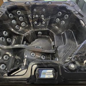 Détendez-vous et profitez avec ce spa reconditionné Trévi!