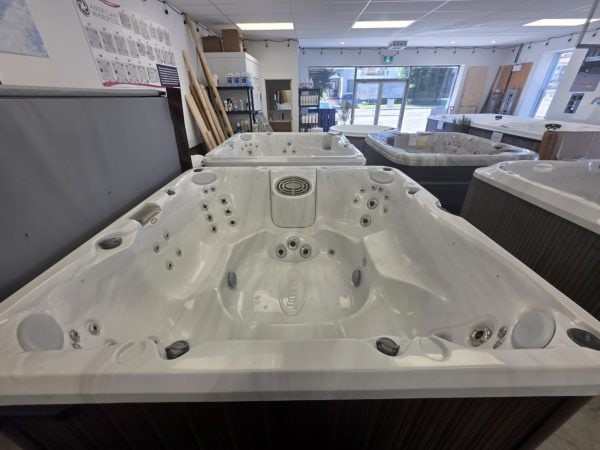 ​Spa Jacuzzi J-280 2015 : la détente à portée de main! – Image 6