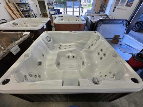 Spa Jacuzzi J-280 Reconditionné - L'ultime détente pour 6 personnes! – Image 5