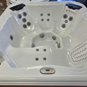 Spa Bullfrog Modèle 362 Reconditionné - Prêt pour la détente!
