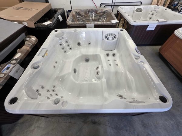 Spa Jacuzzi J-280 Reconditionné - L'ultime détente pour 6 personnes! – Image 6
