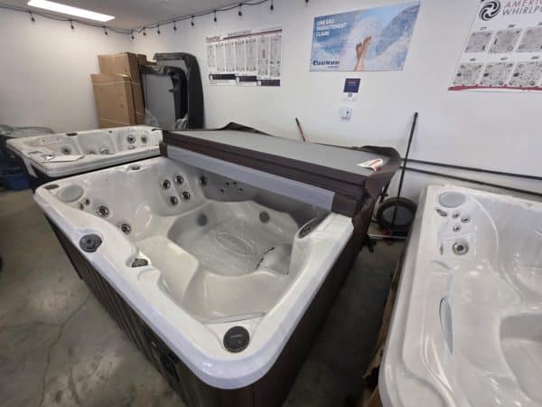 ​Spa Jacuzzi J-280 2015 : la détente à portée de main! – Image 3