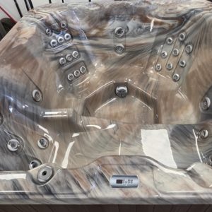 Profitez du luxe à prix abordable avec ce spa Trévi Fogo reconditionné!