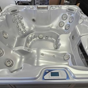 Spa Sundance Optima 2013 | 5 places, incluant chaise longue et 50 jets!