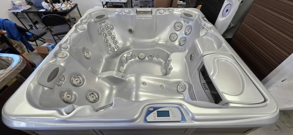 Spa Sundance Optima 2013 | 5 places, incluant chaise longue et 50 jets!