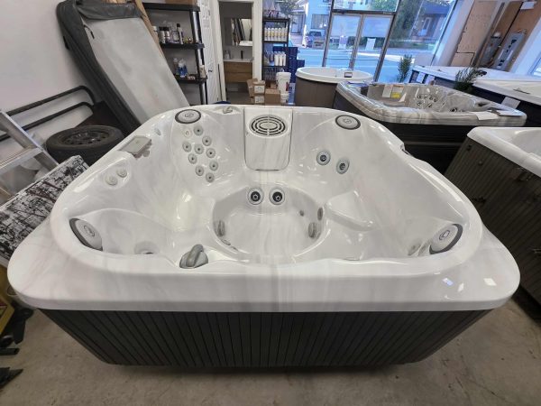 Détendez-vous dans le luxe : Spa Jacuzzi J-345 (2013) – Occasion Impeccable – Image 4