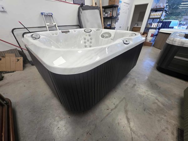 Détendez-vous dans le luxe : Spa Jacuzzi J-345 (2013) – Occasion Impeccable – Image 3
