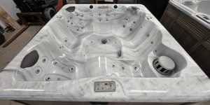 Occasion Exceptionnelle : Spa MAAXÉliteSpas 2015 Reconditionné comme Neuf!