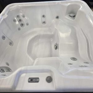 Spa Trévi 2015 Reconditionné – Clé en main!