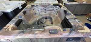 Titre suggéré : Spa Trévi Vezuve (2015) – Reconditionné & Garanti – 6 places