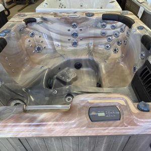 Titre suggéré : Spa Trévi Vezuve (2015) – Reconditionné & Garanti – 6 places