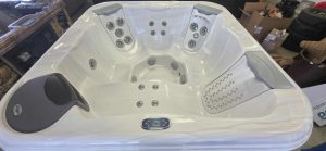 Spa Bullfrog 363SS Reconditionné – 6 places – Garantie 1 an