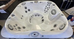 Titre : Spa Jacuzzi® J-345 Reconditionné – 6 places – Garantie 1 an