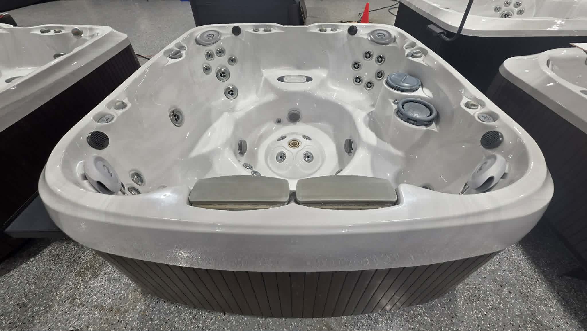 Jacuzzi J-470 (Série 400) – Le Haut de Gamme Reconditionné – Image 4