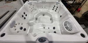 SPA RECONDITIONNÉ – JACUZZI® J-280 (2012) – AVEC GARANTIE