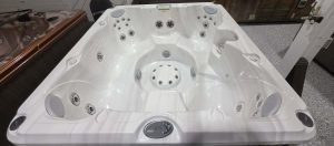 Jacuzzi J245