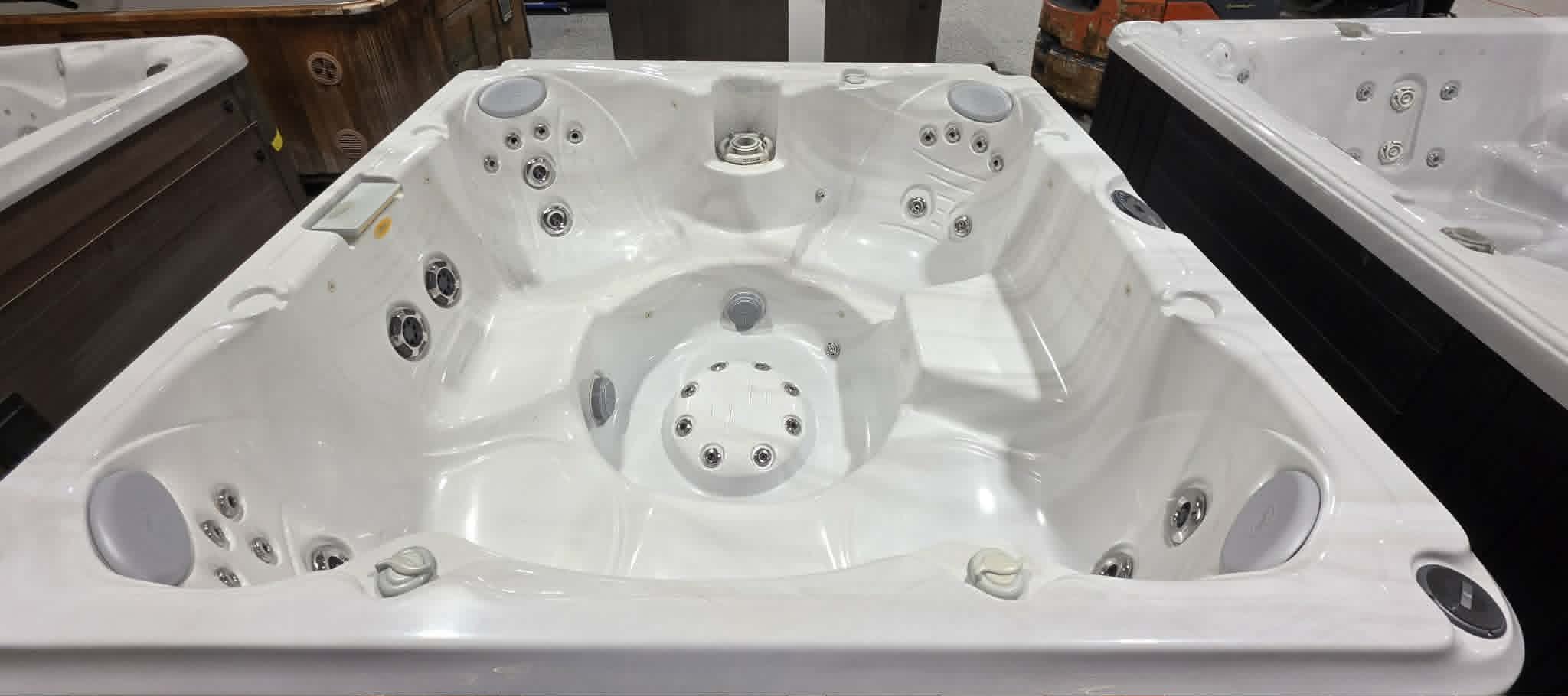 Jacuzzi® J-245 (2012) – Reconditionné & Garantie 1 An – Image 3