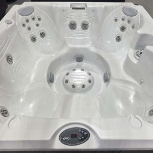 Spa Jacuzzi J-280 (2012) – Entièrement Reconditionné & Garanti 1 An !