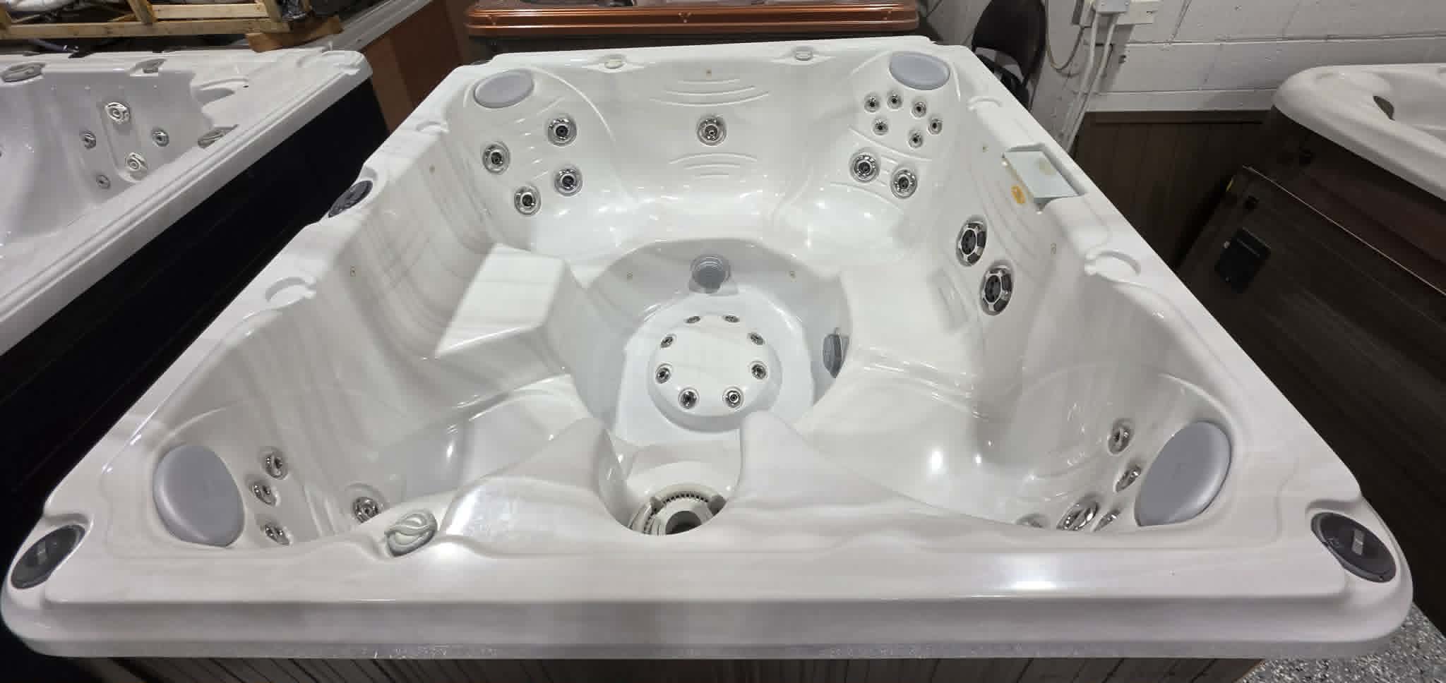 Jacuzzi® J-245 (2012) – Reconditionné & Garantie 1 An – Image 5