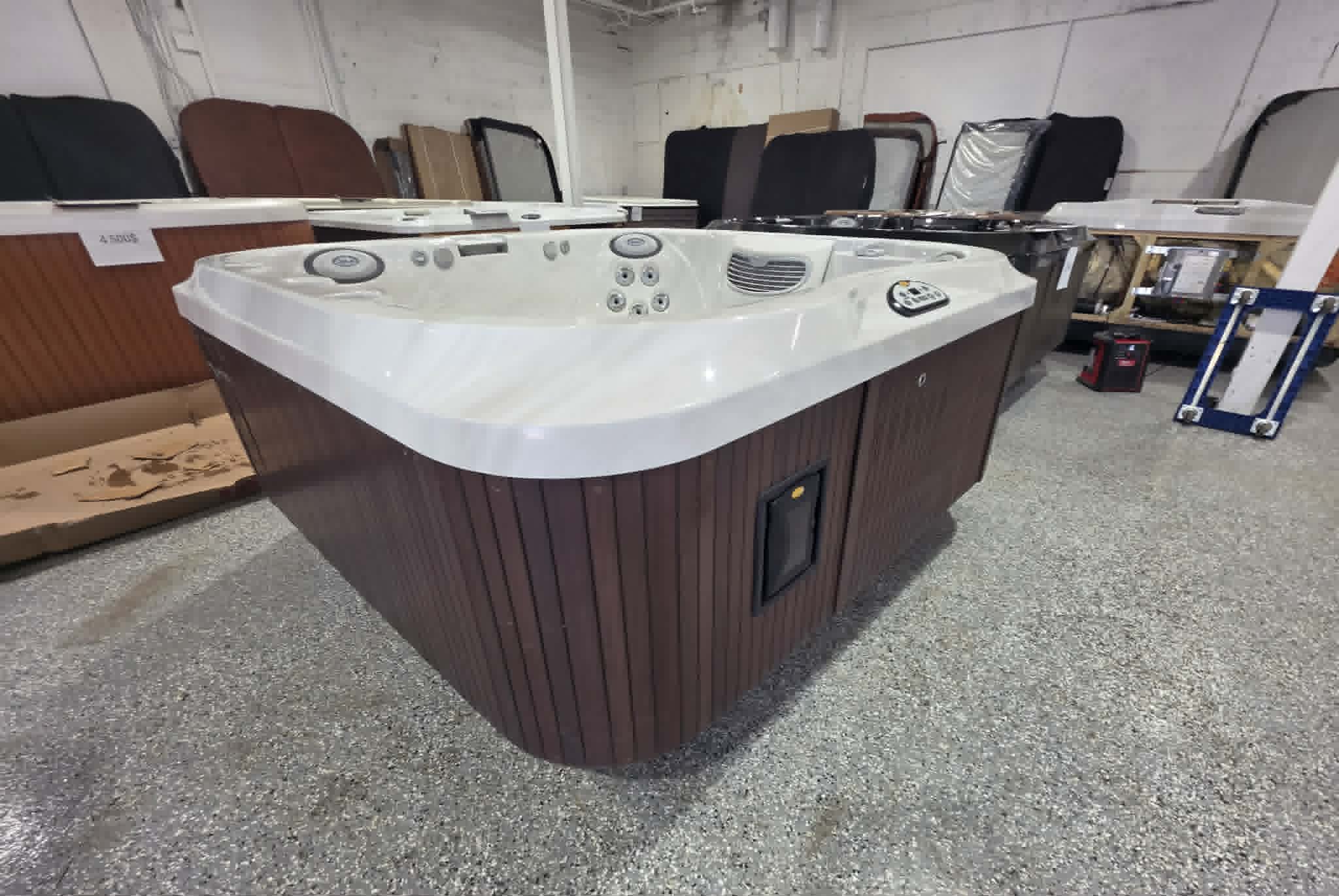 Spa Jacuzzi J-335 (2015) Reconditionné – 6 places avec Chaise Longue | Garantie 1 an – Image 2