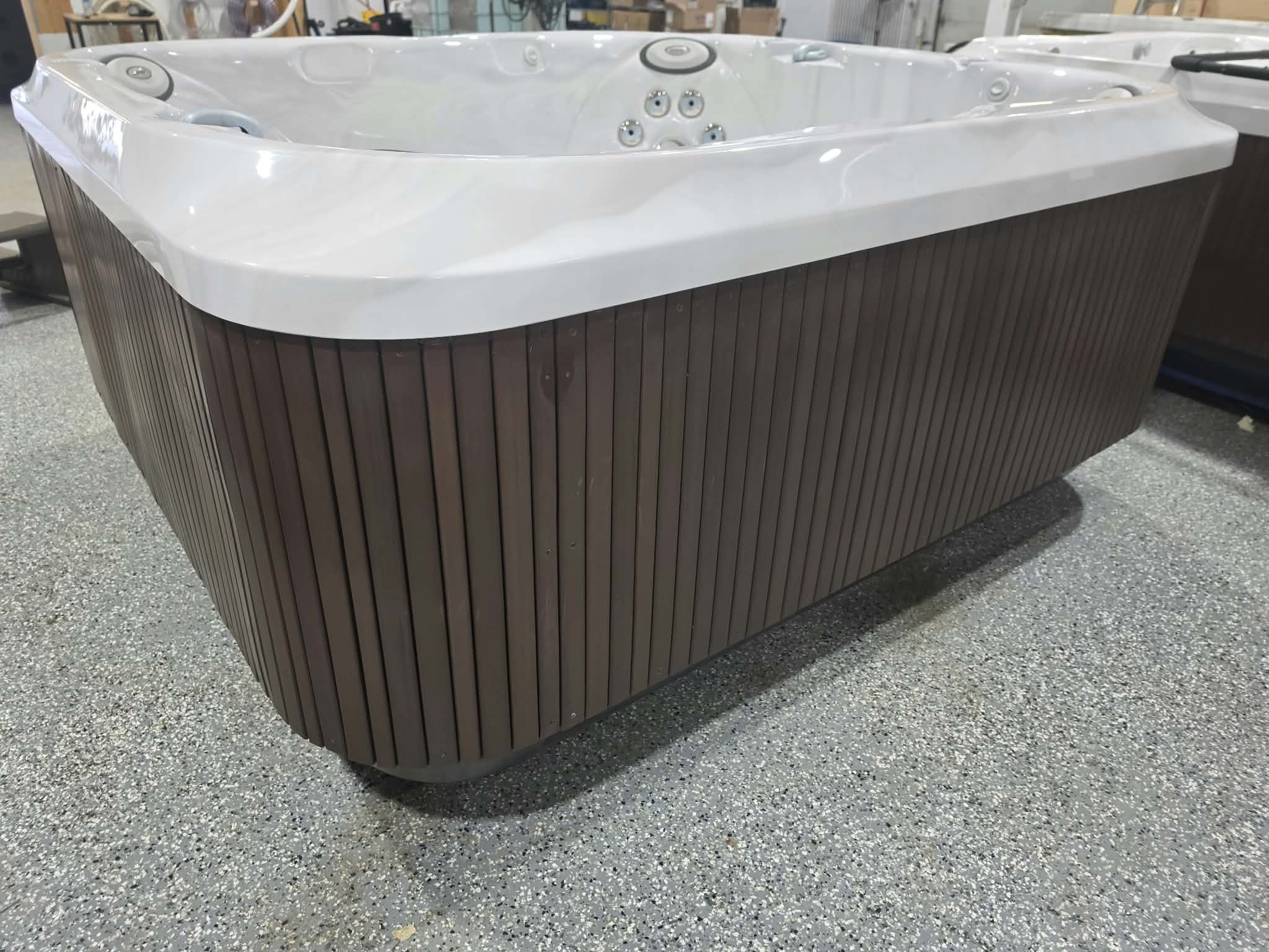 Spa Jacuzzi® J-365 (2013) – Entièrement reconditionné | Garantie 1 an – Image 3