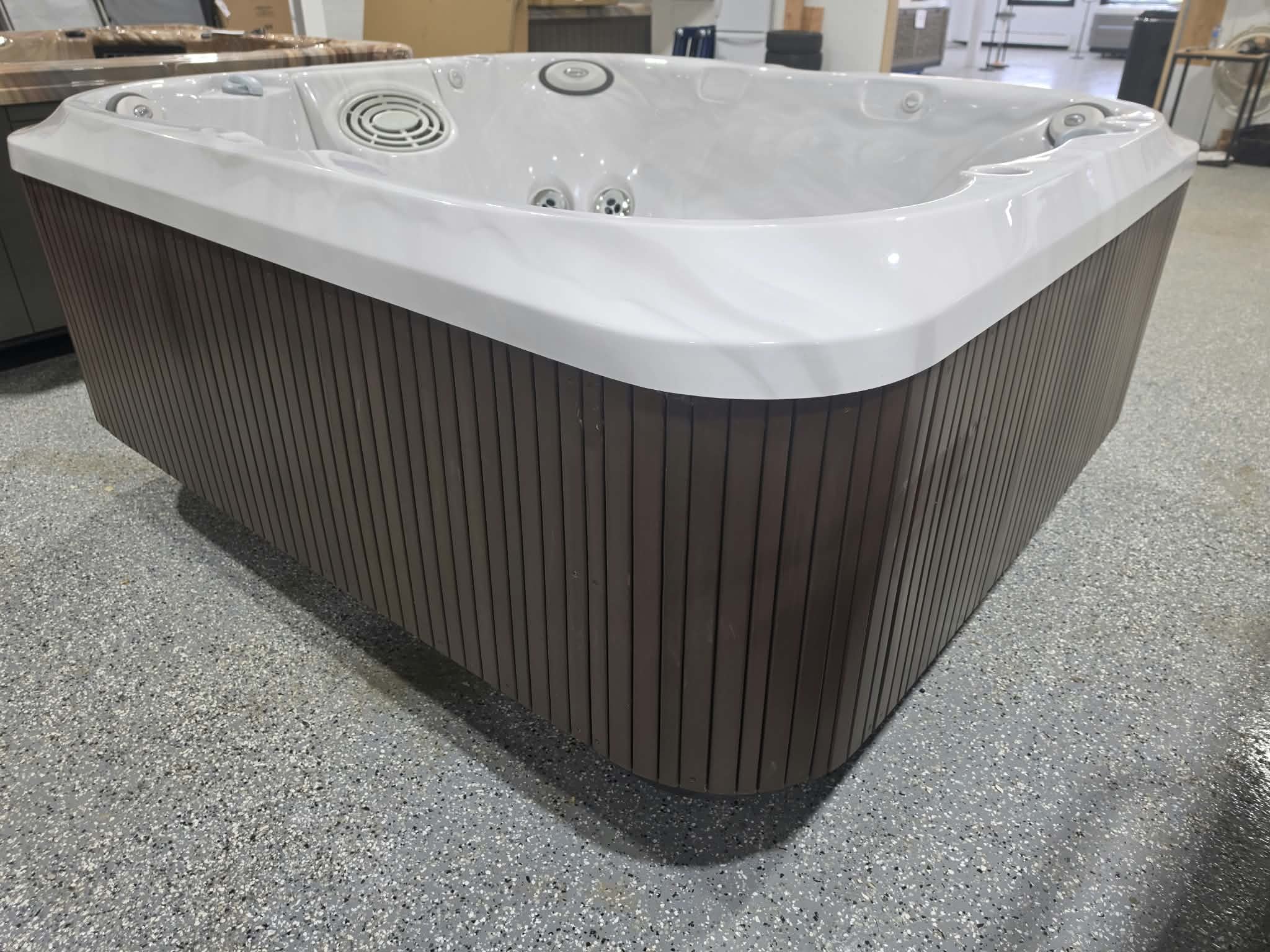 Spa Jacuzzi® J-365 (2013) – Entièrement reconditionné | Garantie 1 an – Image 2