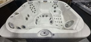 Spa Jacuzzi J-335 (2013) – Reconditionné avec garantie