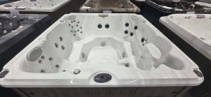 Spa Jacuzzi J280 Reconditionné - 6 places avec garantie!