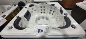 Spa reconditionné Trévi Adriatic (2014) – Prêt pour la saison ! $5 900