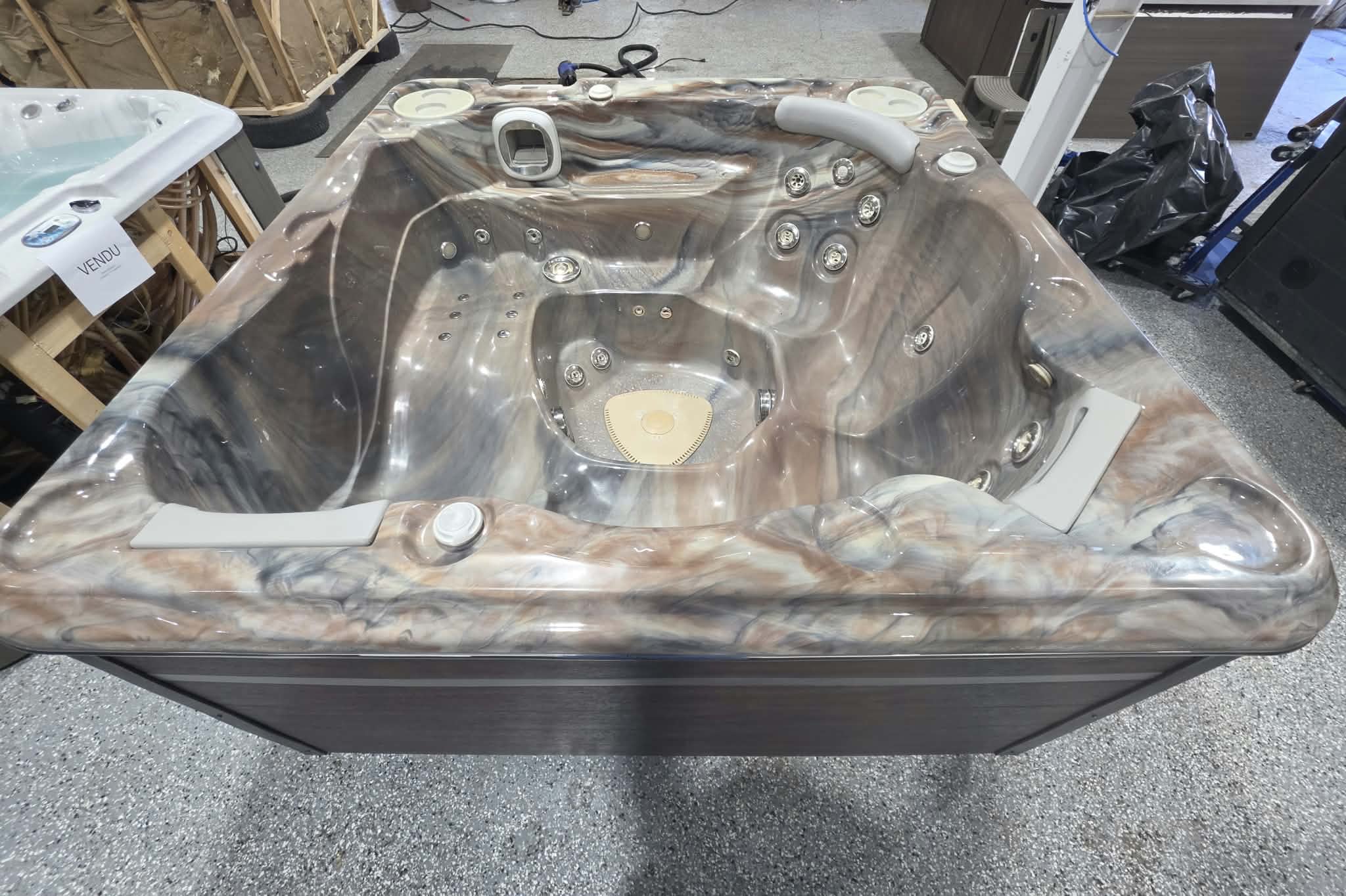 Spa Hydropool HSC495G (2018) – Reconditionné avec garantie – Image 5